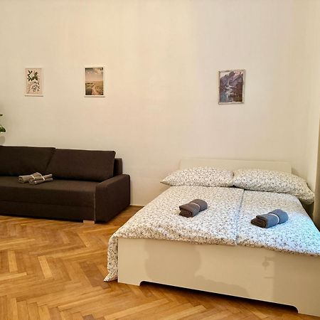 Spacious Apartment - 15 Min To Center Wien Exterior foto