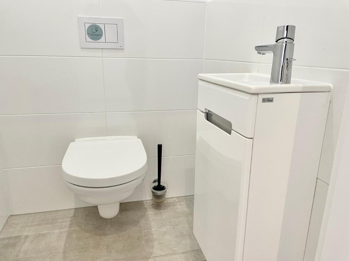 Spacious Apartment - 15 Min To Center Wien Exterior foto